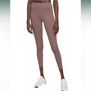 Nike Universa Medium-Support High-Waisted 7/8 Leggings